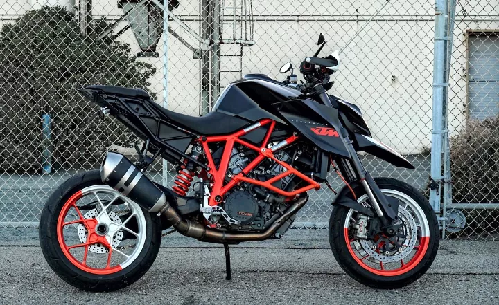 The KTM 1290 SM-R